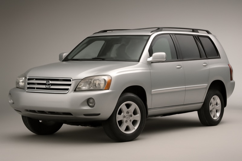 2004 Toyota Highlander windshield replacement in San Fernando, CA