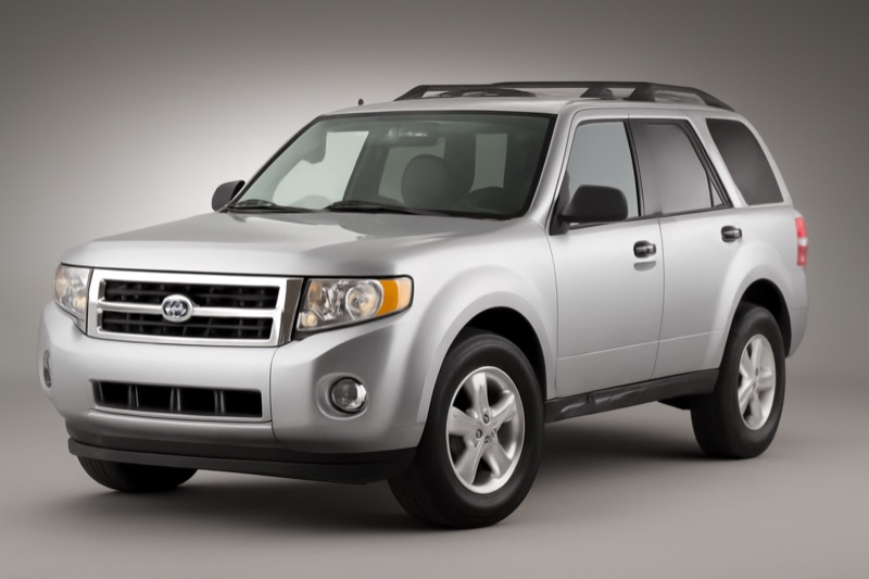 2008 Ford Escape windshield replacement in San Fernando, CA