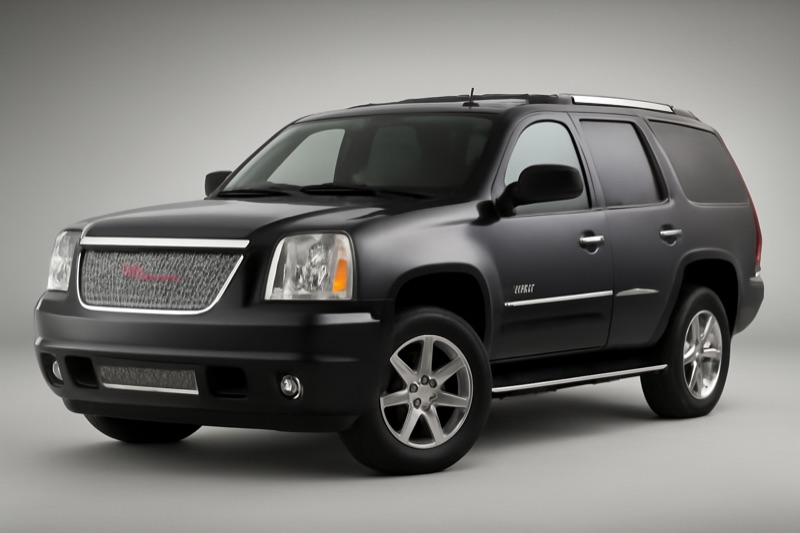 2010 GMC Yukon Denali windshield replacement in San Fernando, CA