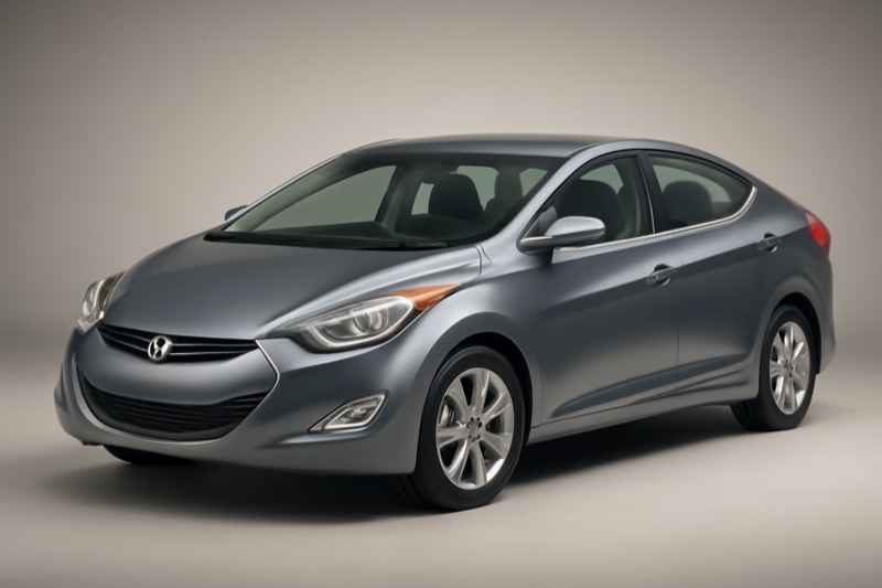 2013 Hyundai Elantra windshield replacement in San Fernando, CA