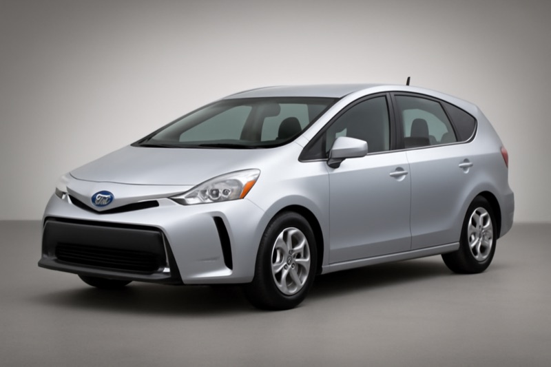 2014 Toyota Prius V windshield replacement in San Fernando, CA