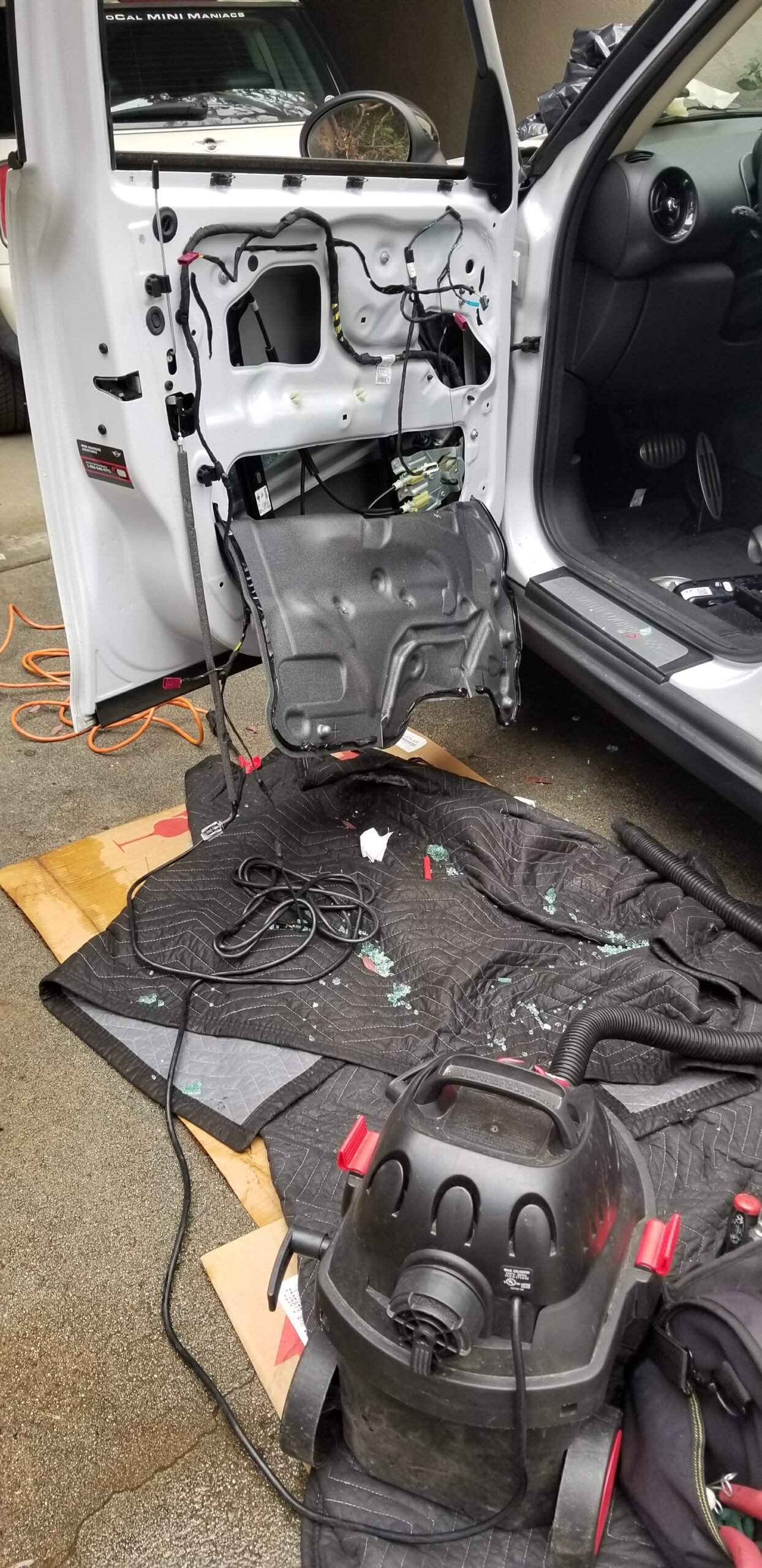 Side window replacement service San Fernando